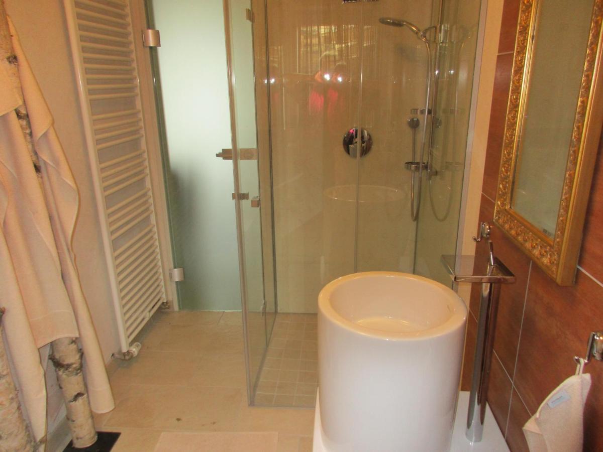 דטמולד Ferienwohnung Guese מראה חיצוני תמונה