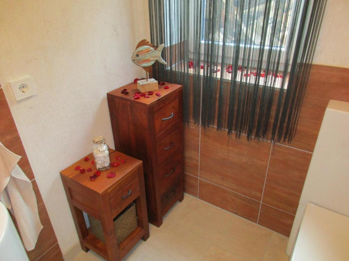 דטמולד Ferienwohnung Guese מראה חיצוני תמונה